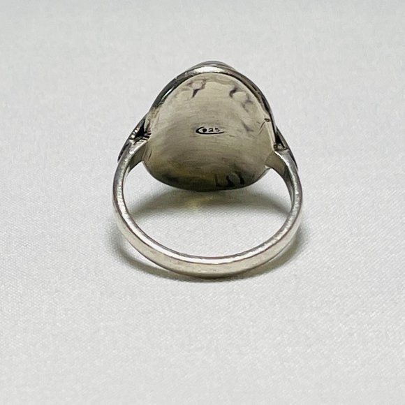 Sterling Silver Ring with Lapis Stone, Size 7.5 - Picture 4 of 5